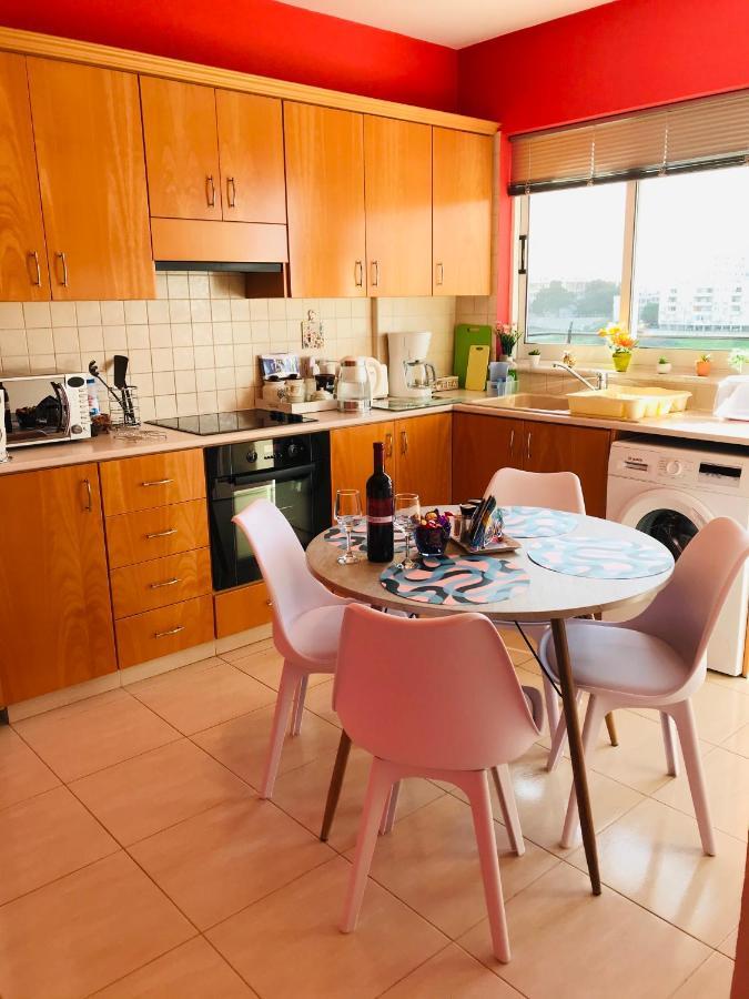 Pool Apartment Larnaca Ngoại thất bức ảnh
