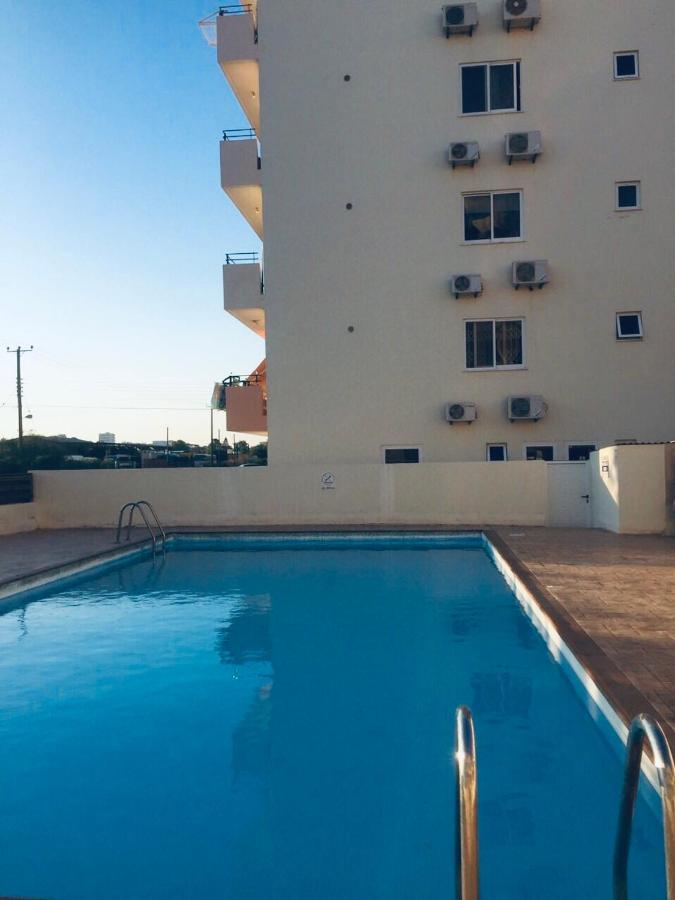 Pool Apartment Larnaca Ngoại thất bức ảnh