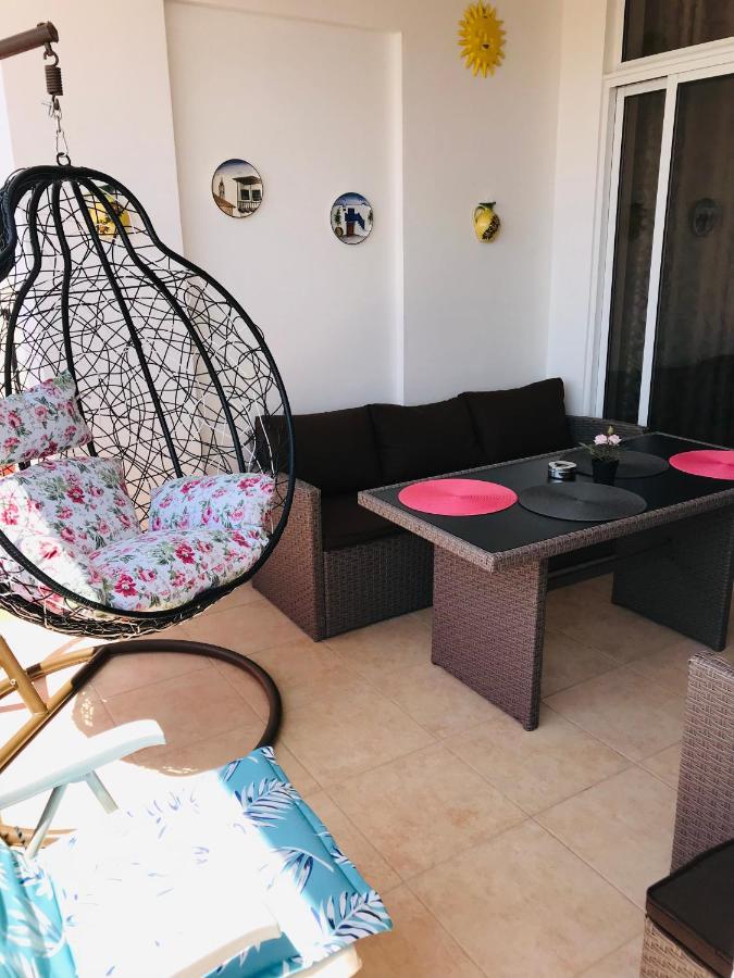 Pool Apartment Larnaca Ngoại thất bức ảnh