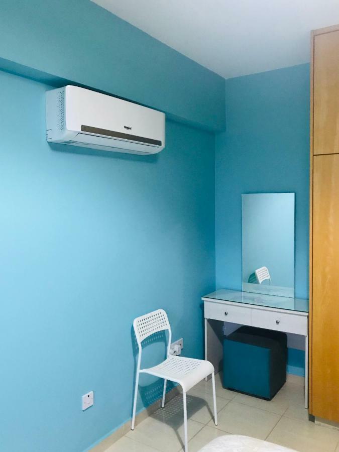 Pool Apartment Larnaca Ngoại thất bức ảnh